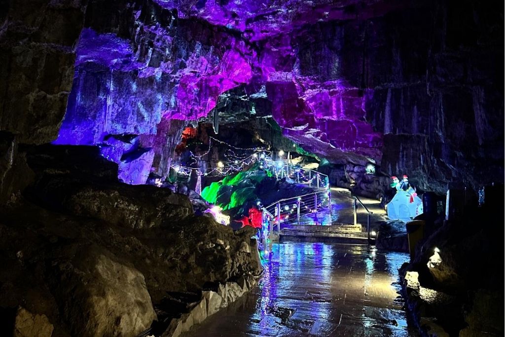 illuminated pooles cavern Illuminated pooles cavern